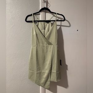 NWT green Lulu’s pleated dress size S